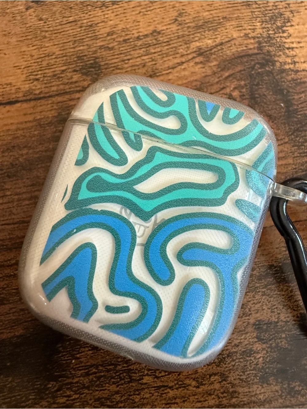 AirPods gen 2 in Case with Carabiner *not working